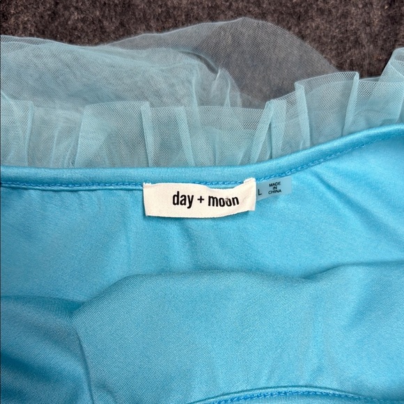 Blue Asymmetrical Ruffled Crop Top - Picture 2 of 4